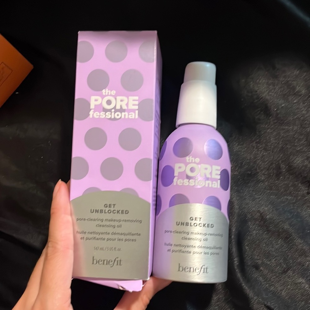 the porefessional benefit oil cleanser